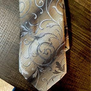 Van Heusen taupe Paisley Tie